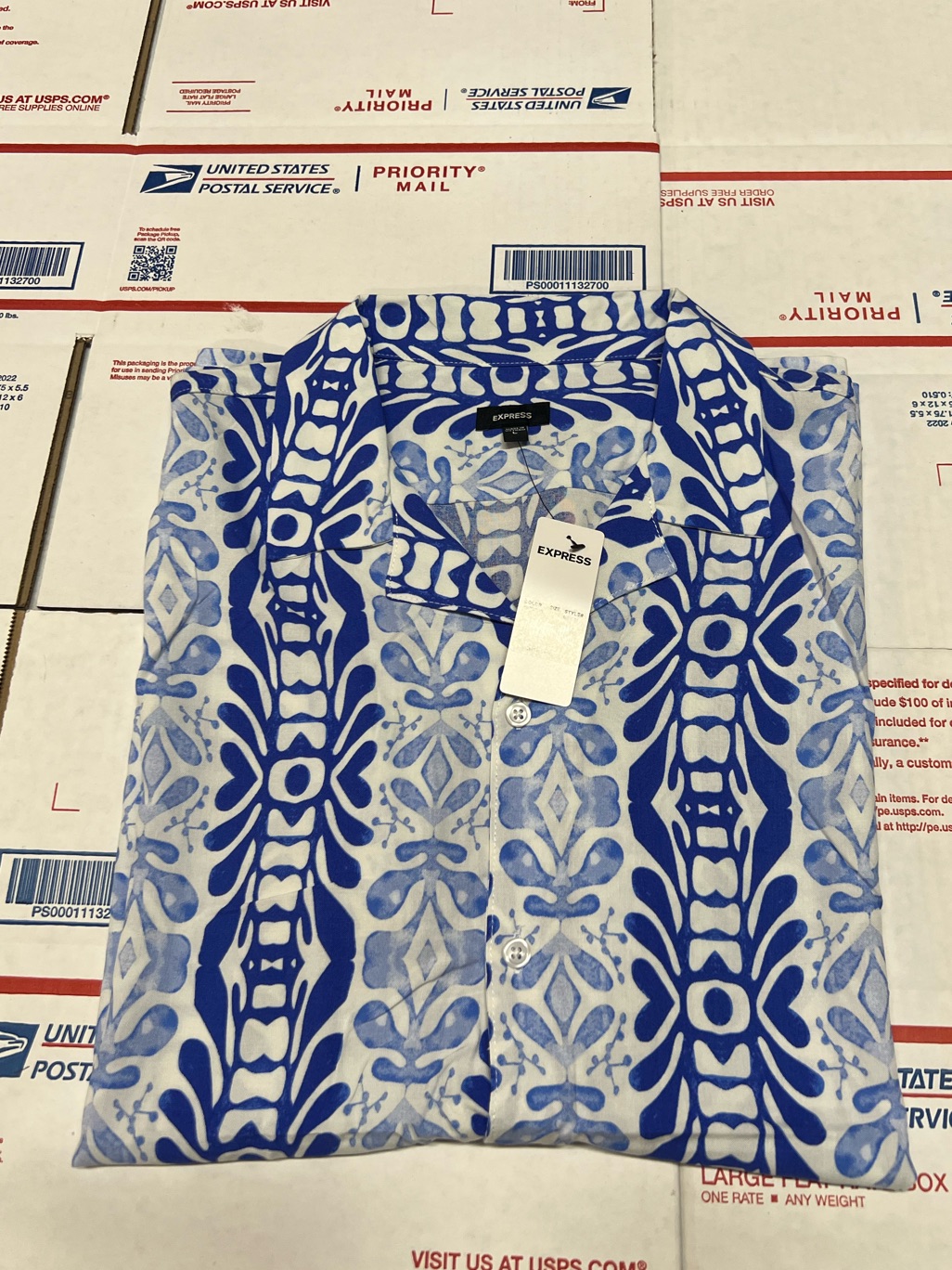Express Blue And White Geometric Print Button-Down Shirt